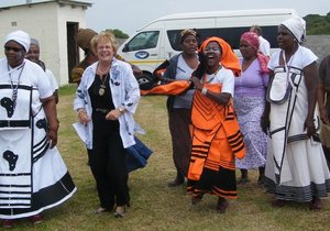 ELUXOLWENI BEHUISINGSPROJEK SKOP FEESTELIK AF